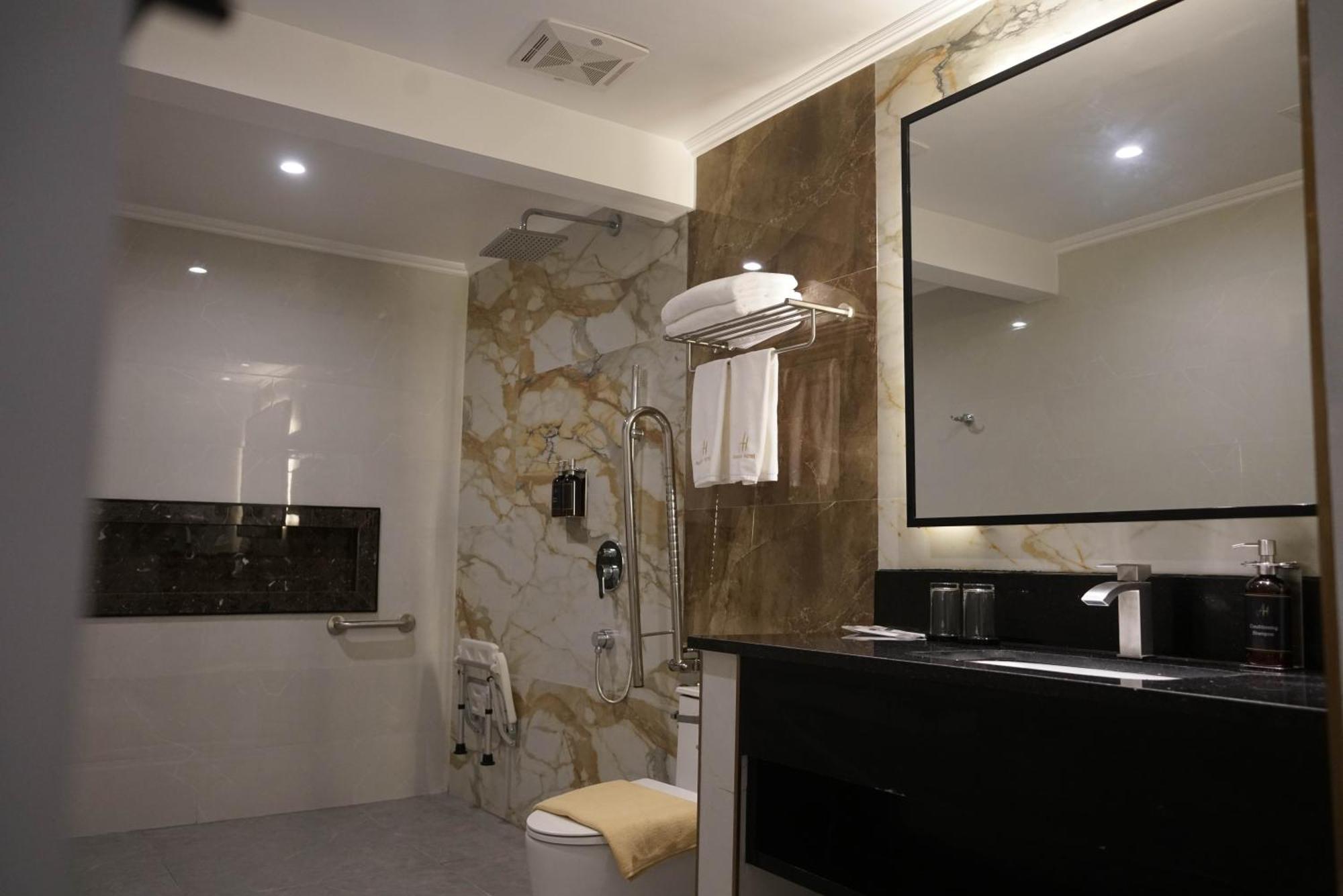 Amarah Hotel Butuan City Ngoại thất bức ảnh
